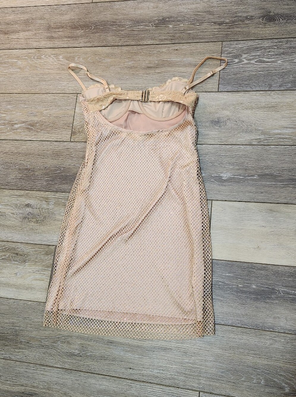 Outcast Blush Mesh Sequin Spaghetti-Strap Mini Dress Size Medium - Picture 4 of 8